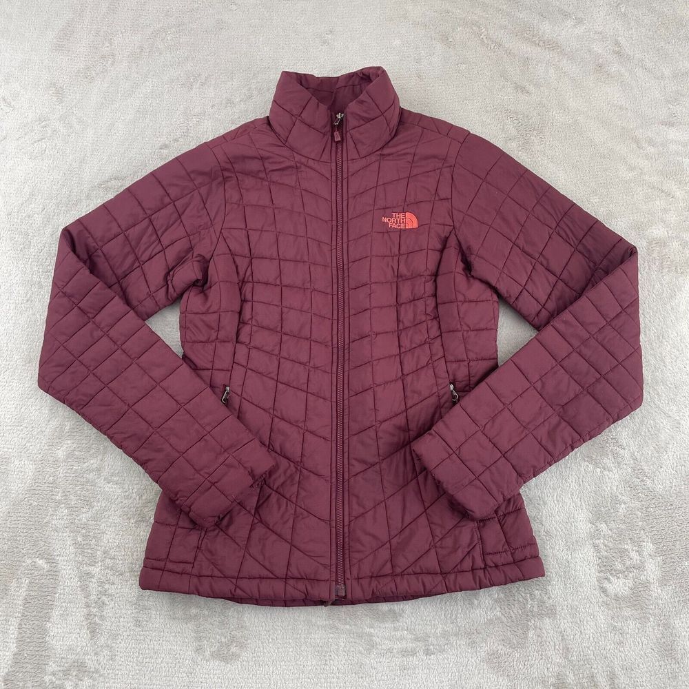 The North Face Women's Quilted Puffer Jacket - Burgundy